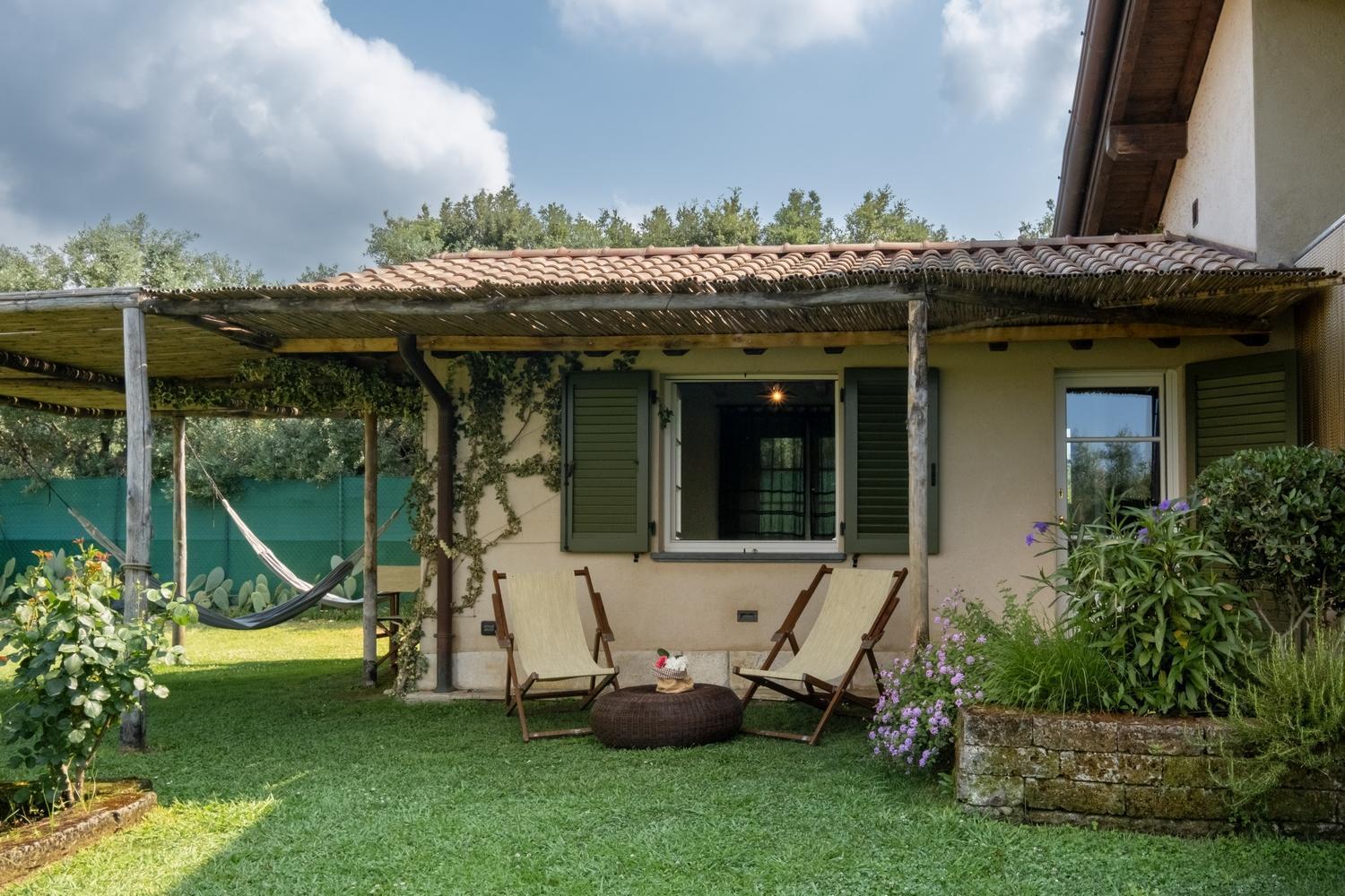 Landhaus Olimagio Farm With Animals And 25m Pool, At Cycling Distance Pietrasanta