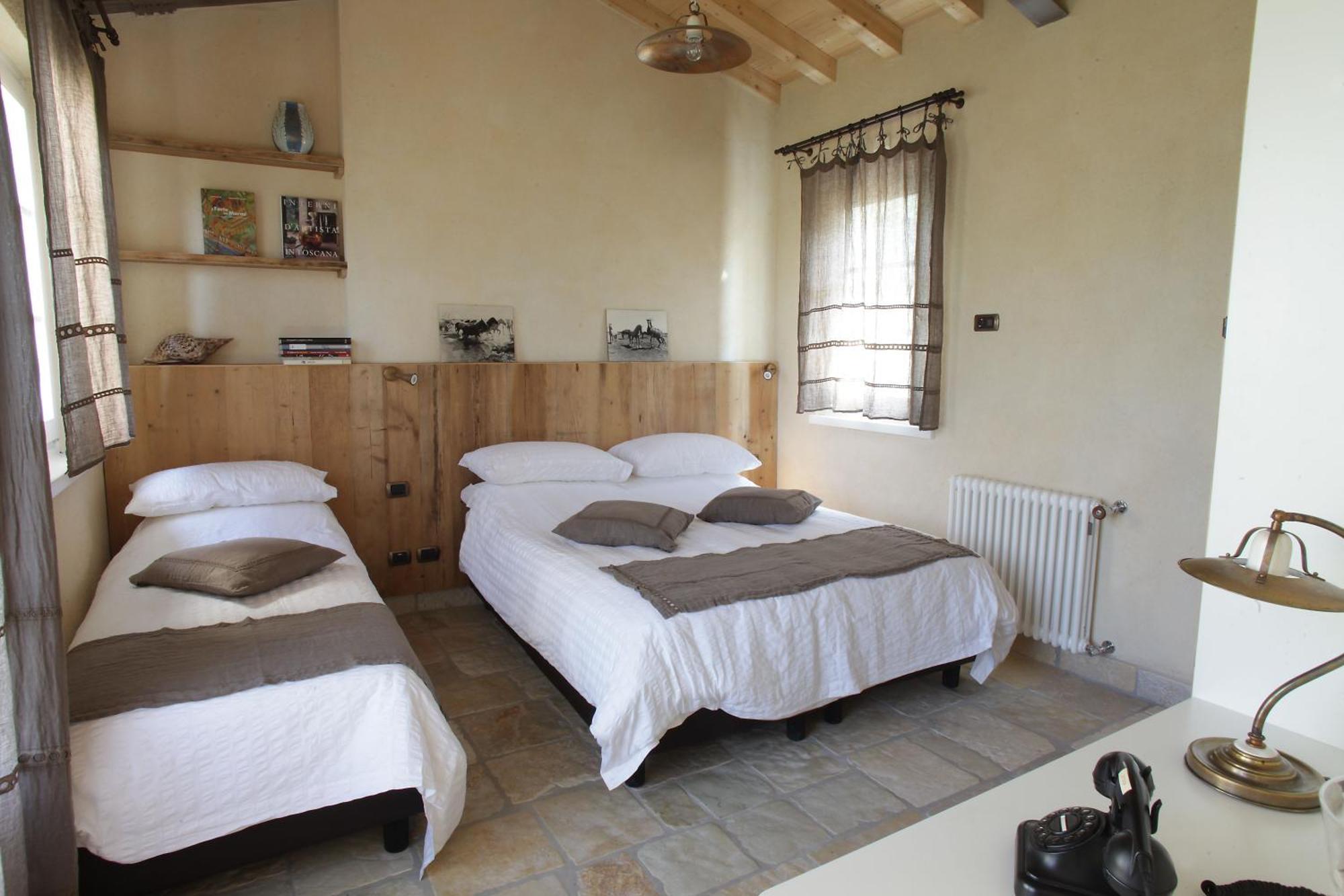 Landhaus Olimagio Farm With Animals And 25m Pool, At Cycling Distance Pietrasanta
