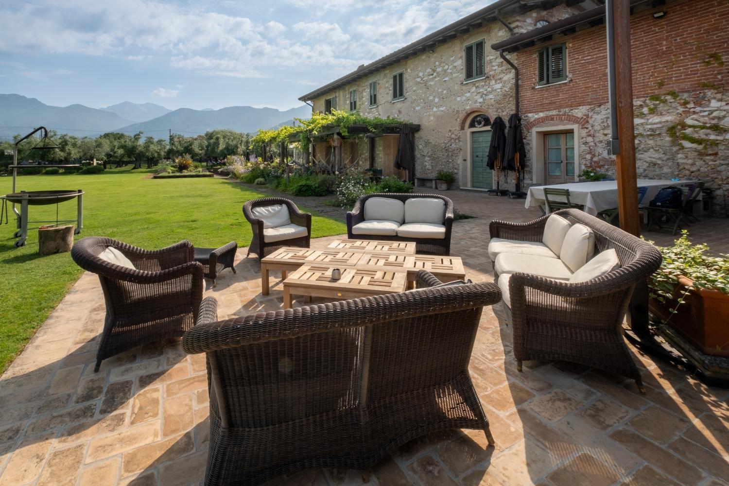 Olimagio Farm With Animals And 25m Pool, At Cycling Distance Country house Pietrasanta