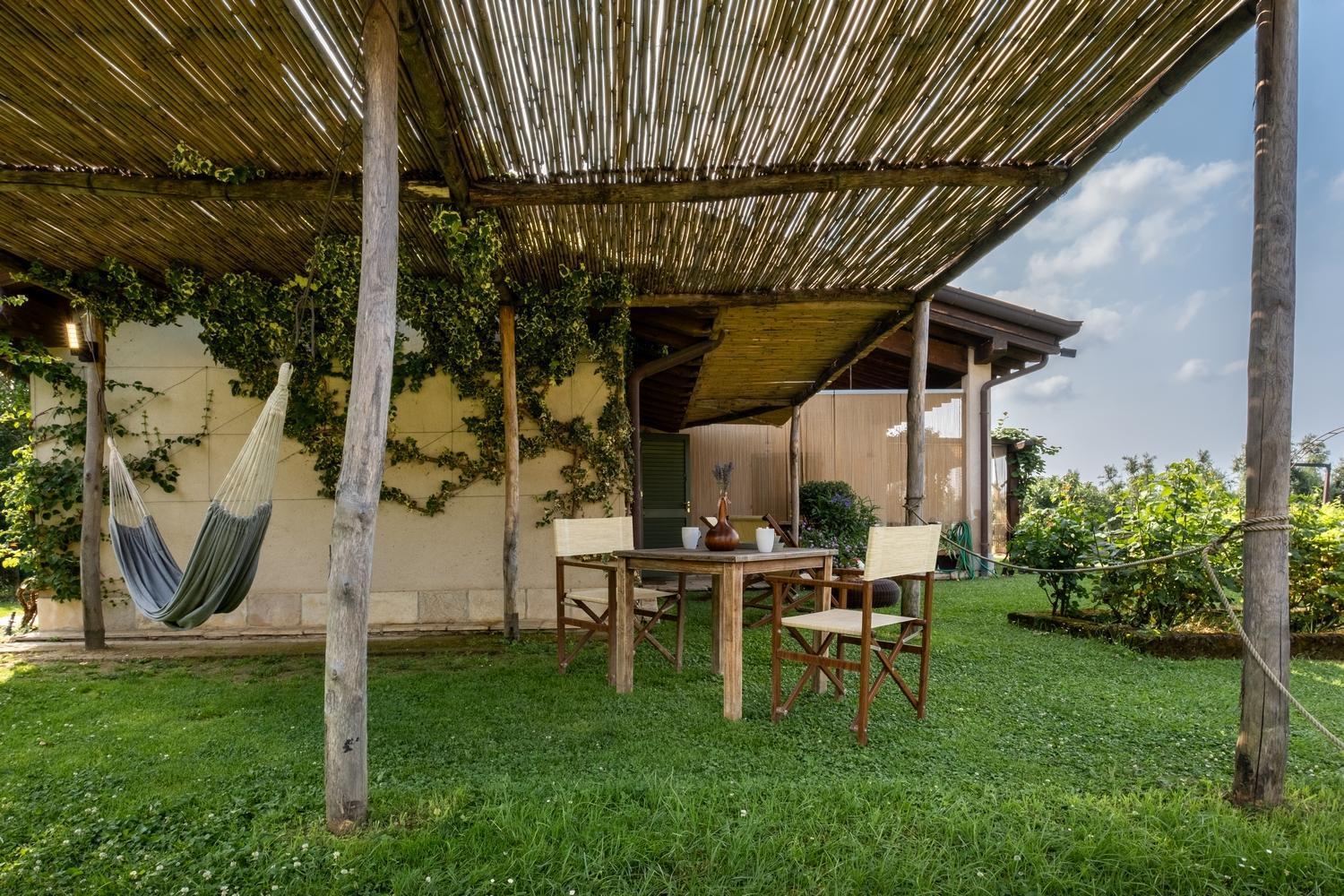 Olimagio Farm With Animals And 25m Pool, At Cycling Distance Pietrasanta