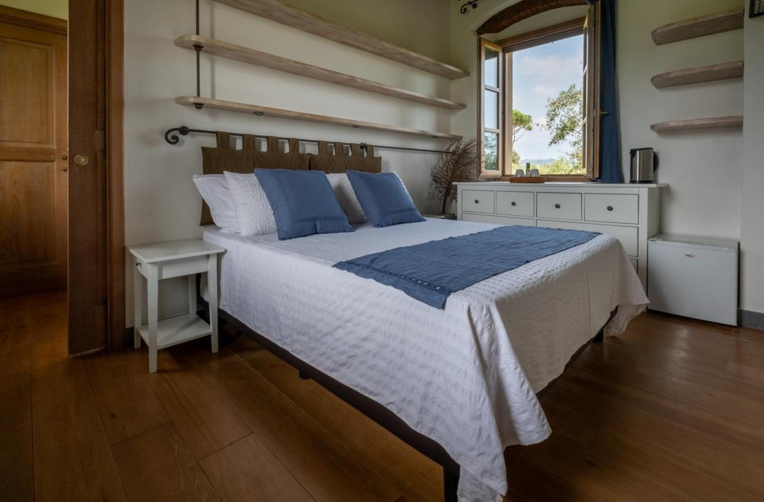 Olimagio Farm With Animals And 25m Pool, At Cycling Distance Country house