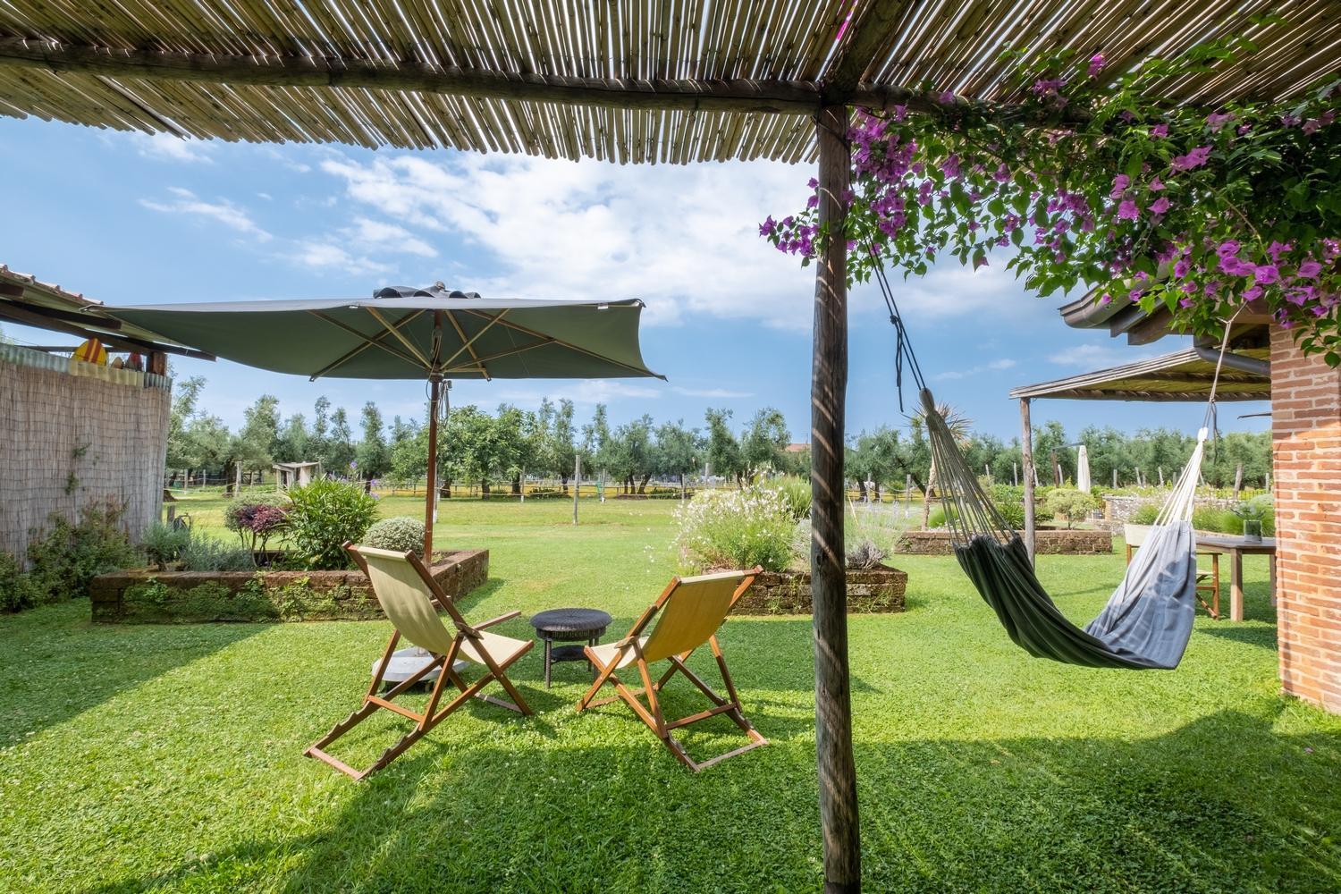 Country house Olimagio Farm With Animals And 25m Pool, At Cycling Distance Pietrasanta