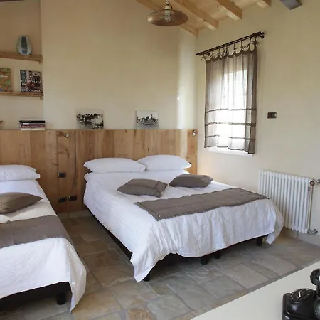 Olimagio Farm Stay With Animals And 25M Pool, Beach At Cycling Distance Pietrasanta Exterior photo