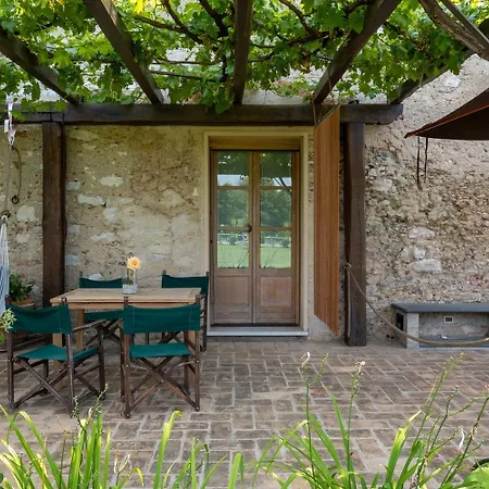 Olimagio Farm Stay With Animals And 25M Pool, Beach At Cycling Distance Pietrasanta Exterior photo