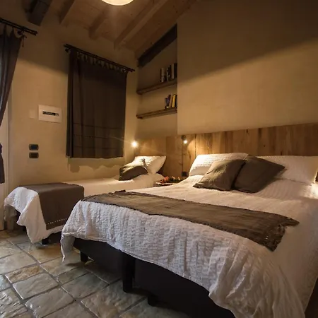 Olimagio Farm Stay With Animals And 25M Pool, Beach At Cycling Distance Pietrasanta Exterior photo