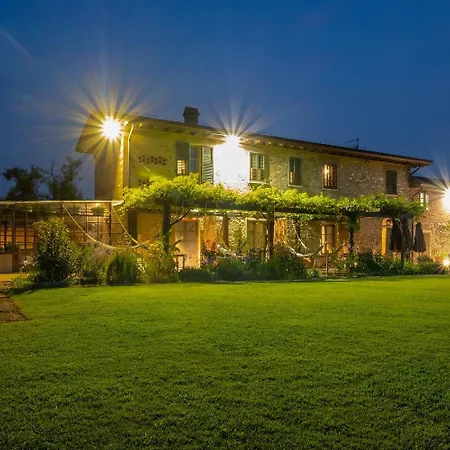 Olimagio Farm Stay With Animals And 25M Pool, Beach At Cycling Distance Pietrasanta Exterior photo
