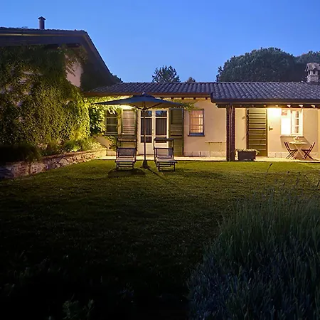 Olimagio Farm Stay With Animals And 25M Pool, Beach At Cycling Distance Pietrasanta Exterior photo