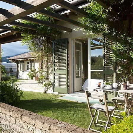 Olimagio Farm Stay With Animals And 25M Pool, Beach At Cycling Distance Pietrasanta Exterior photo